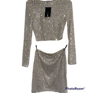 Forever 21, Silver Sequin Skirt Set, Size M. Long sleeve, 100% polyester.